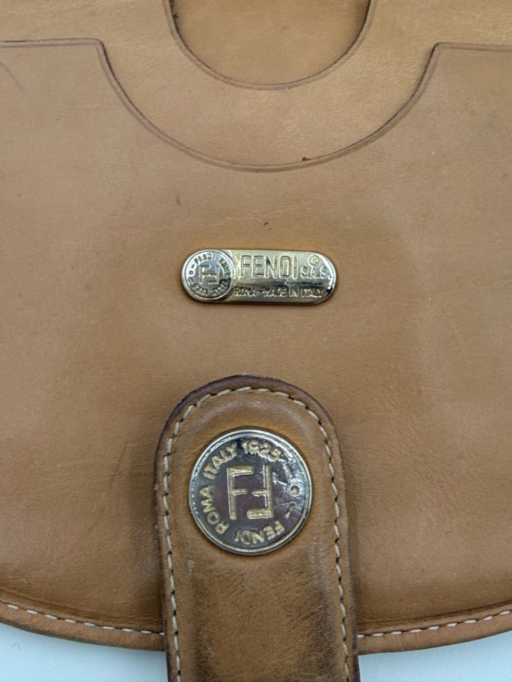 Vintage Italian Fendi Women’s Leather Compact Wallet Card Carrier Camel - Picture 8 of 8